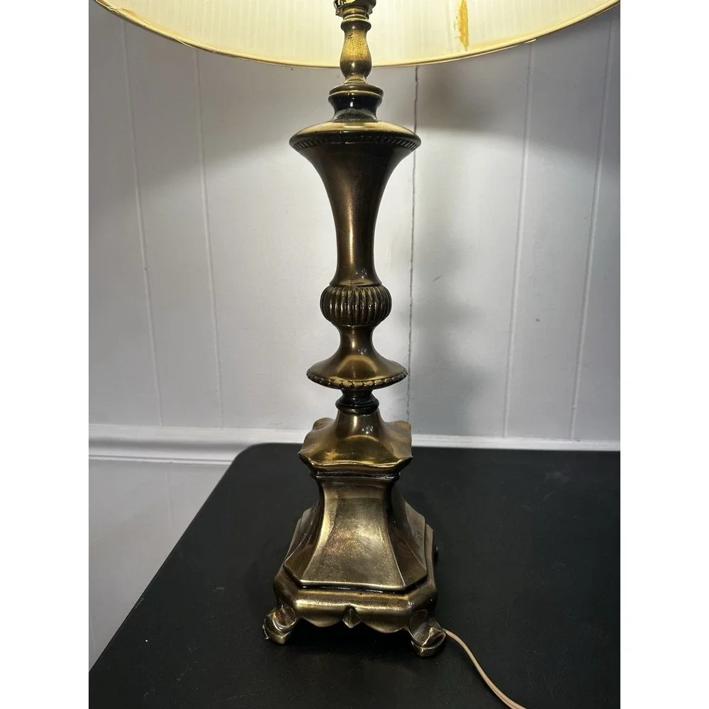 Vintage Hollywood‎ Regency Table Lamp Brass Tone Metal Footed Base Pleated Shade